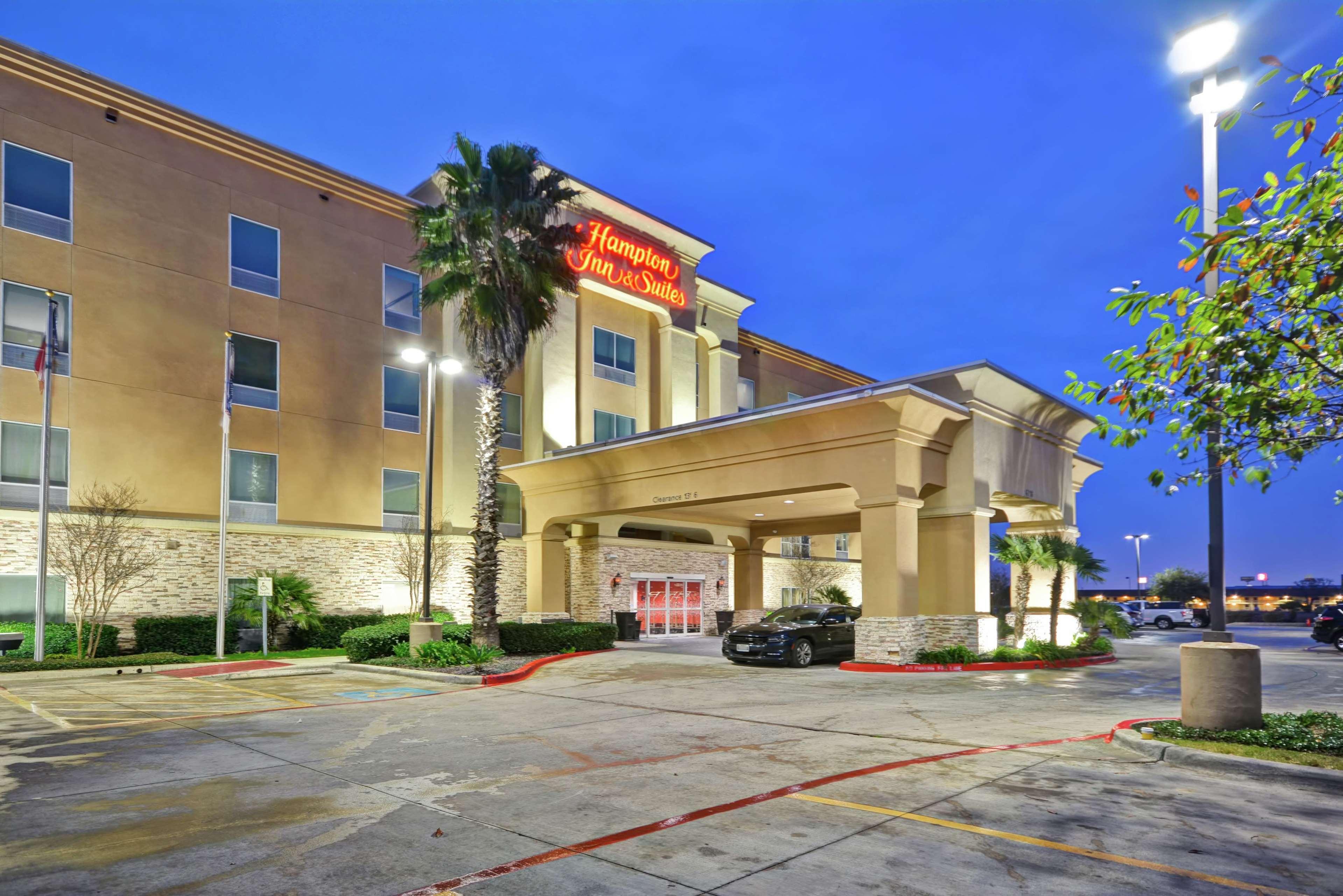 Hampton Inn & Suites San Antonio/Northeast I-35 Экстерьер фото